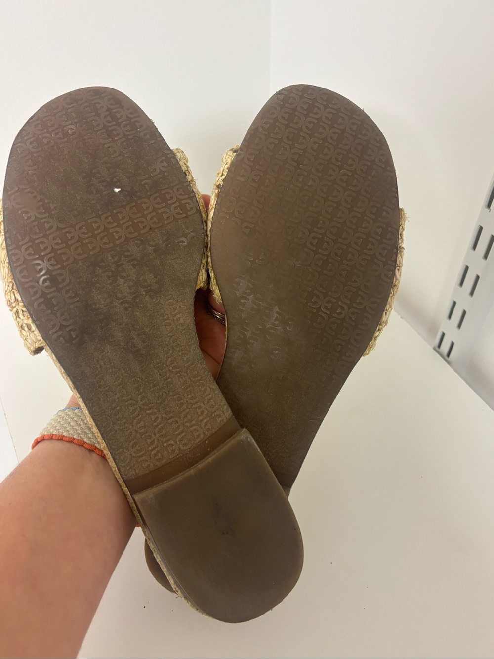 Sam Edelman New York Woven Straw Sandals - 10M - Picture 6 of 7